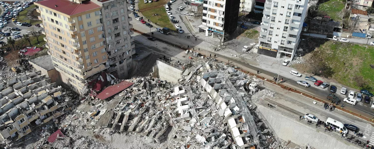 Deprem bölgesi için yeni karar yargı süreleri 1 Mayıs'a kadar durduruldu